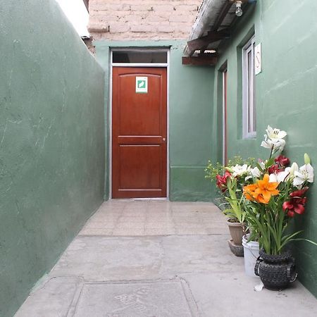 Hostal Cali ปูเตร ภายนอก รูปภาพ